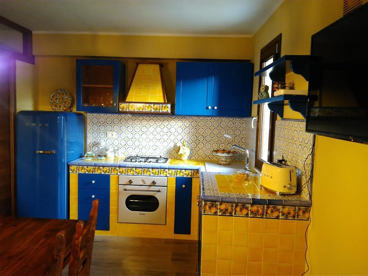 La Maiolica B&B Balestrate 0*,