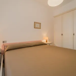 Baia Delle Grazie Aparthotel Casa Morcone